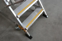 Plattformstrappa 1,5m Automatisk Låsning<SP PRO