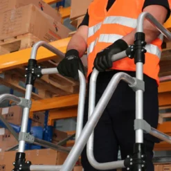 Plattformstrappa 1,75m Automatisk Låsning<SP PRO Outlet