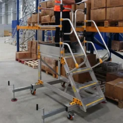 Plattformstrappa med stabilisator<SP PRO Sale